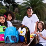escolares materiais e mochilas