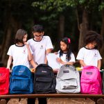 mochilas e materiais escolares