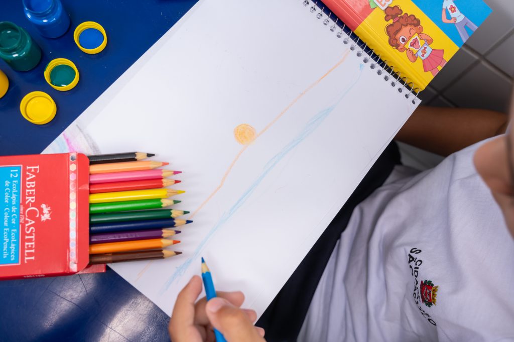 Caderno Escolar de Desenho