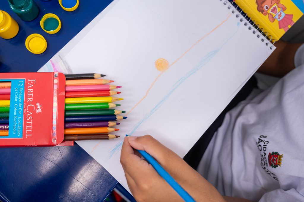 escolar kit medio ensino