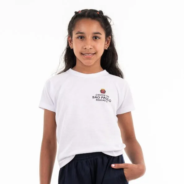 https://kitescolarsaopaulo.com.br/kitescolarsp/_lib/file/doc/produtos/213/camiseta-branca(3).webp