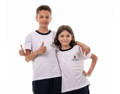 Camiseta Escolar